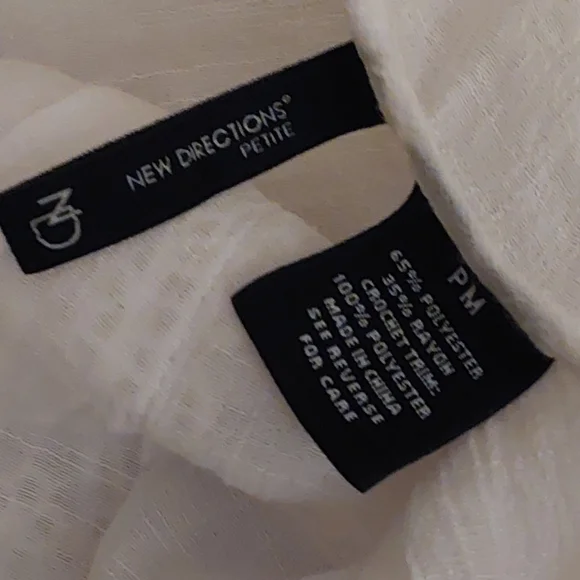 WHITE LINEN TOP - Picture 2 of 3